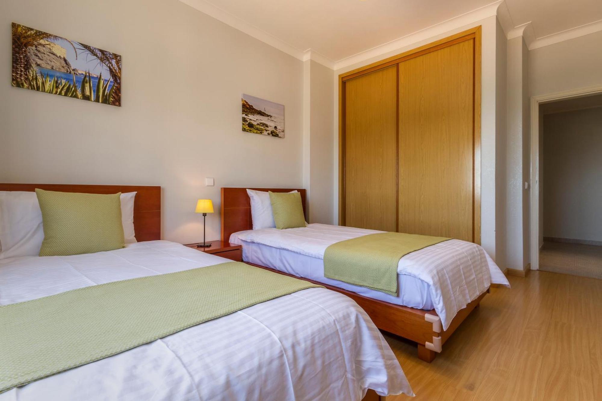 The Hoffy Beach Apartment Lagos Ngoại thất bức ảnh