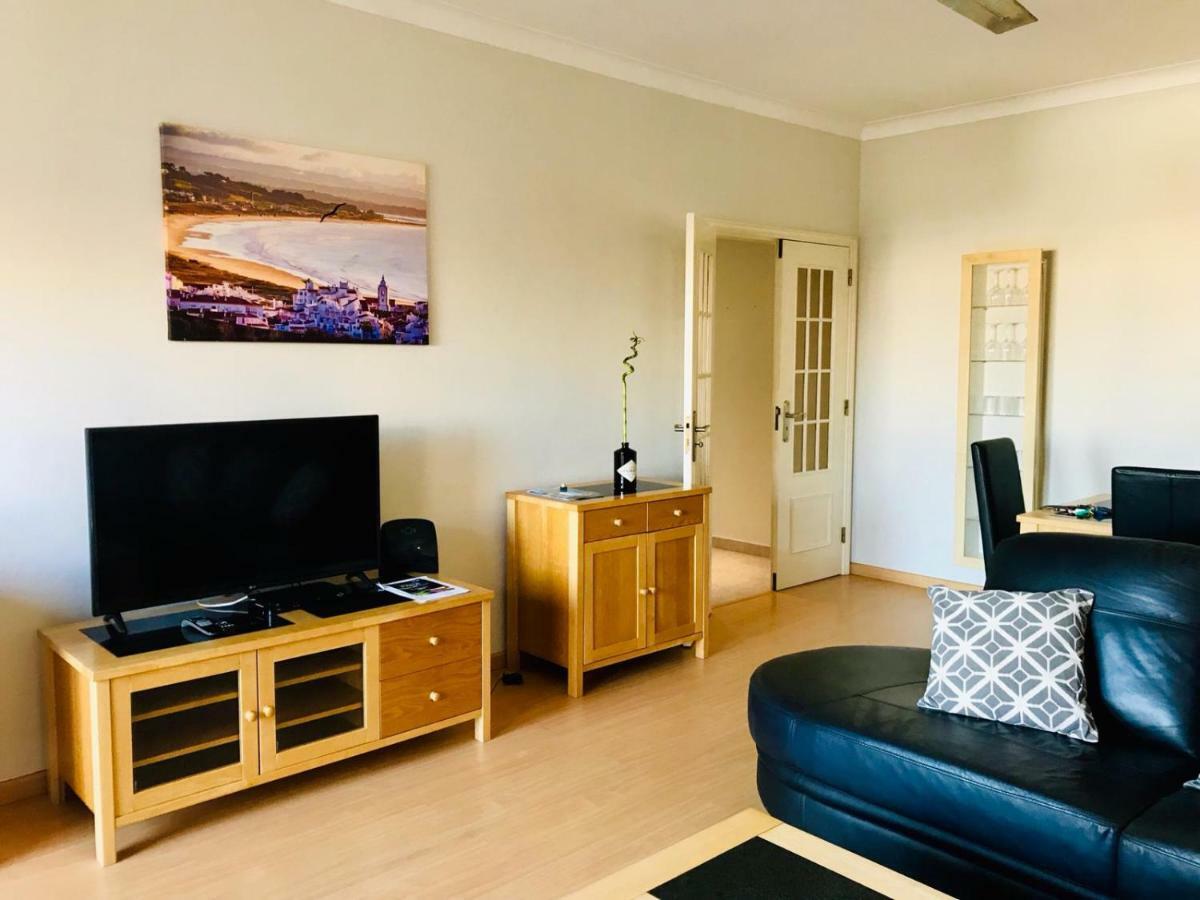 The Hoffy Beach Apartment Lagos Ngoại thất bức ảnh
